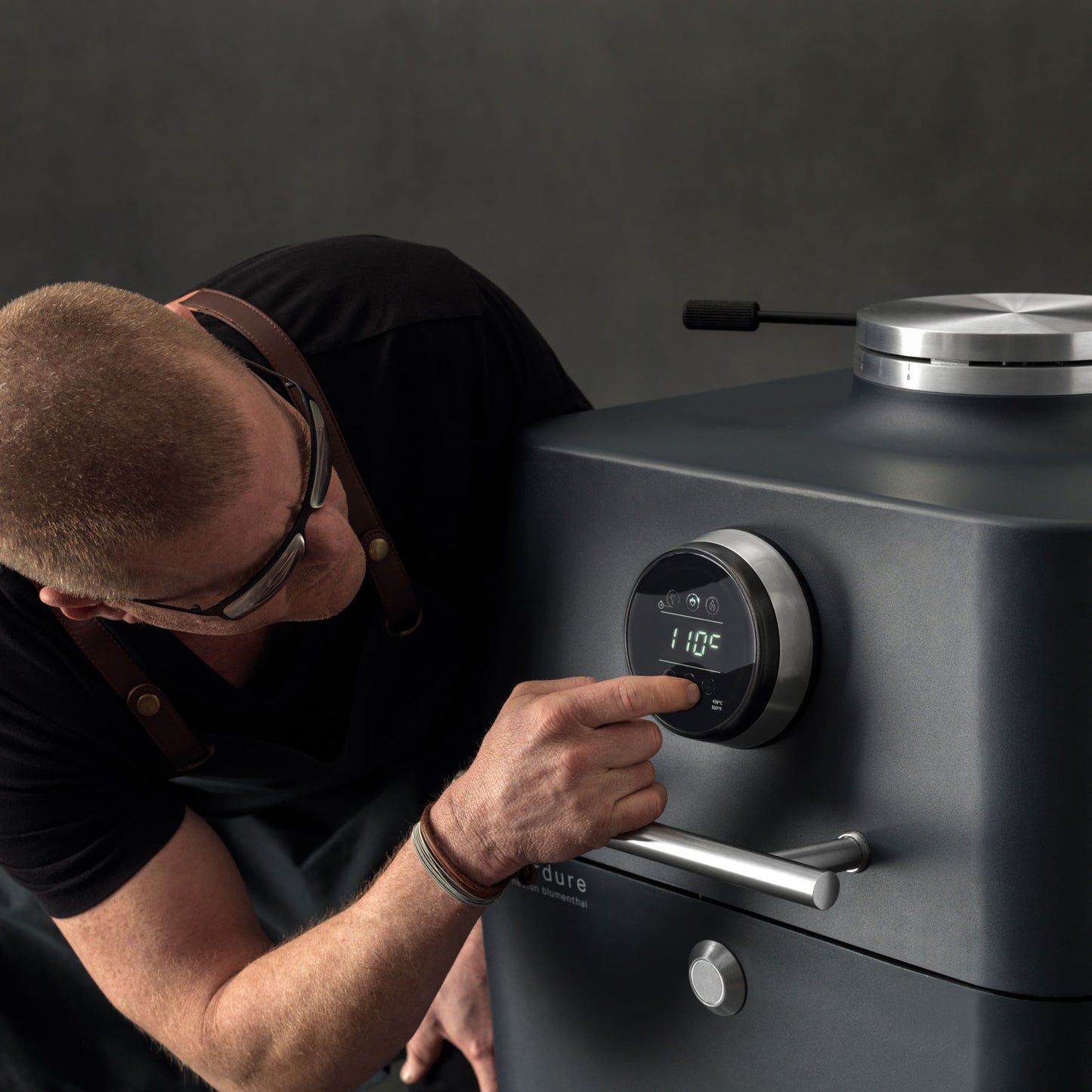 4K — Everdure av Heston Blumenthal (Beställnings vara ca 2-3 vecka)