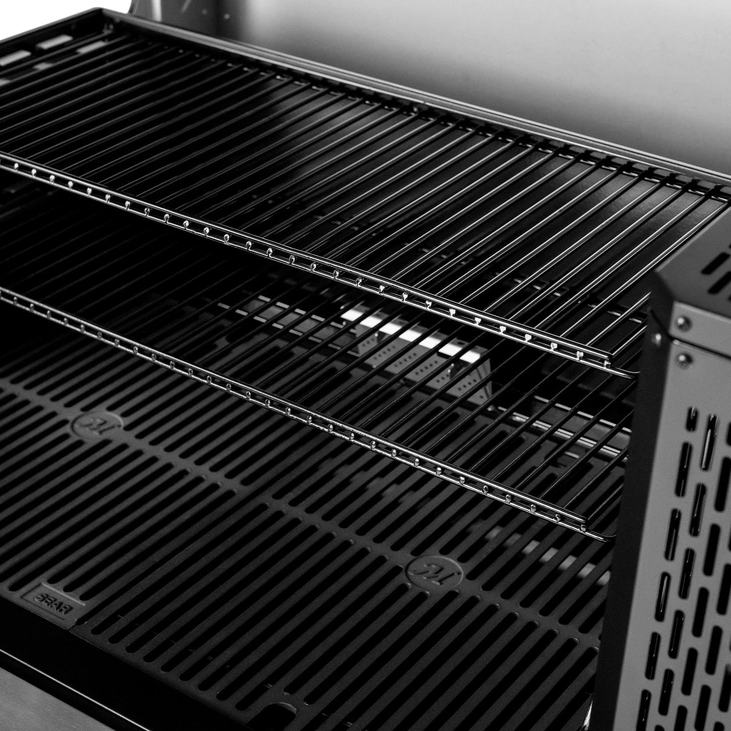 Masterbuilt Gravity Series 1150 digital kolgrill och rök.    (Beställnings vara ca 2-3 vecka)